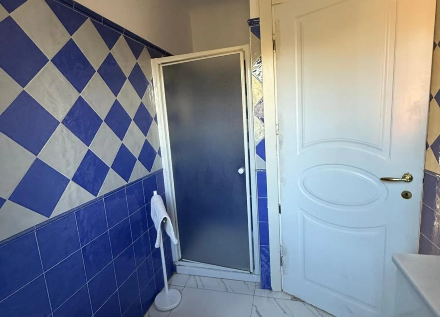Апартаменты Villa Angelina Front Beach Гримо Франция