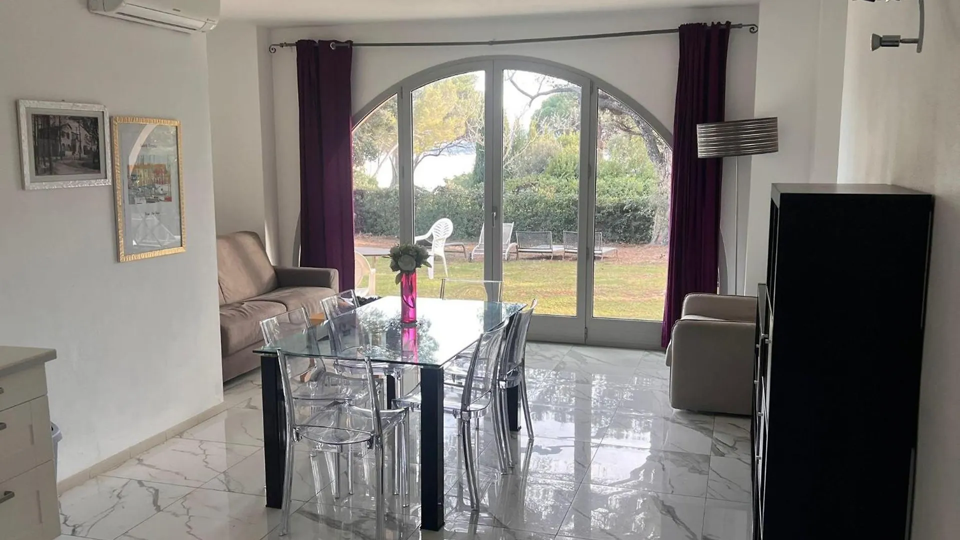 Villa Angelina Front Beach Гримо Франция